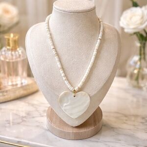 Elegant‎ Shell Heart Pendant Necklace
